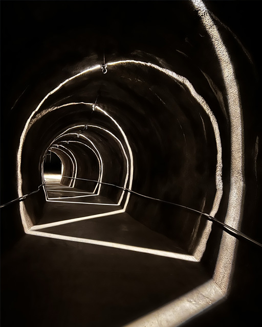 Il tunnel di accesso alla cantina